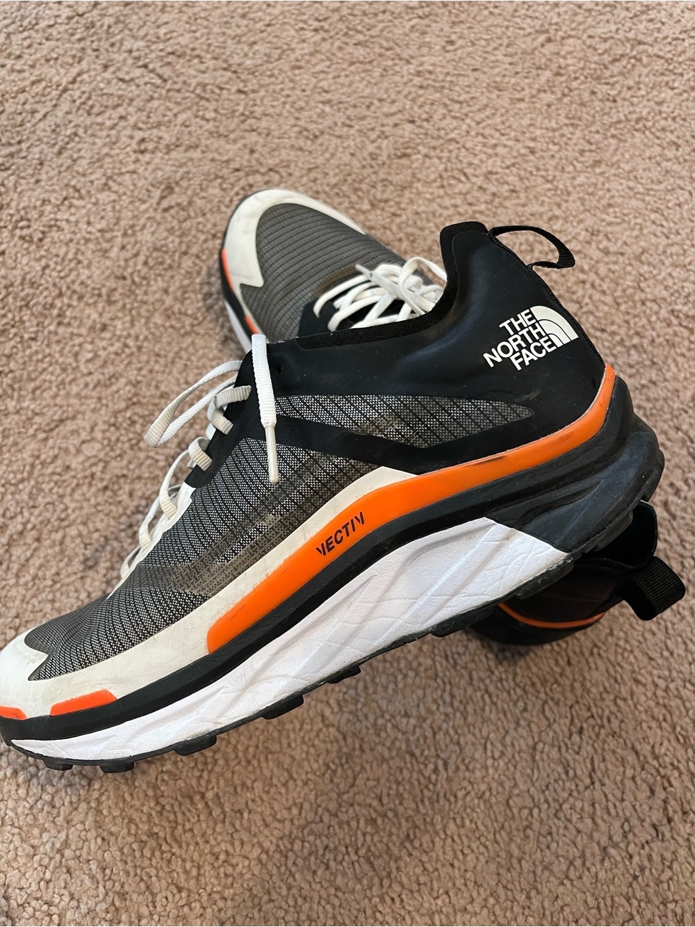 NORTHFACE VECTIV Men's US 10 Infinite Running Sneakers